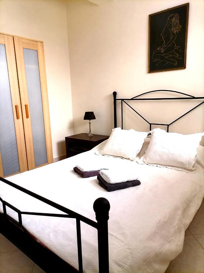 Tini'S Apartment Nea Iraklitsa Εξωτερικό φωτογραφία