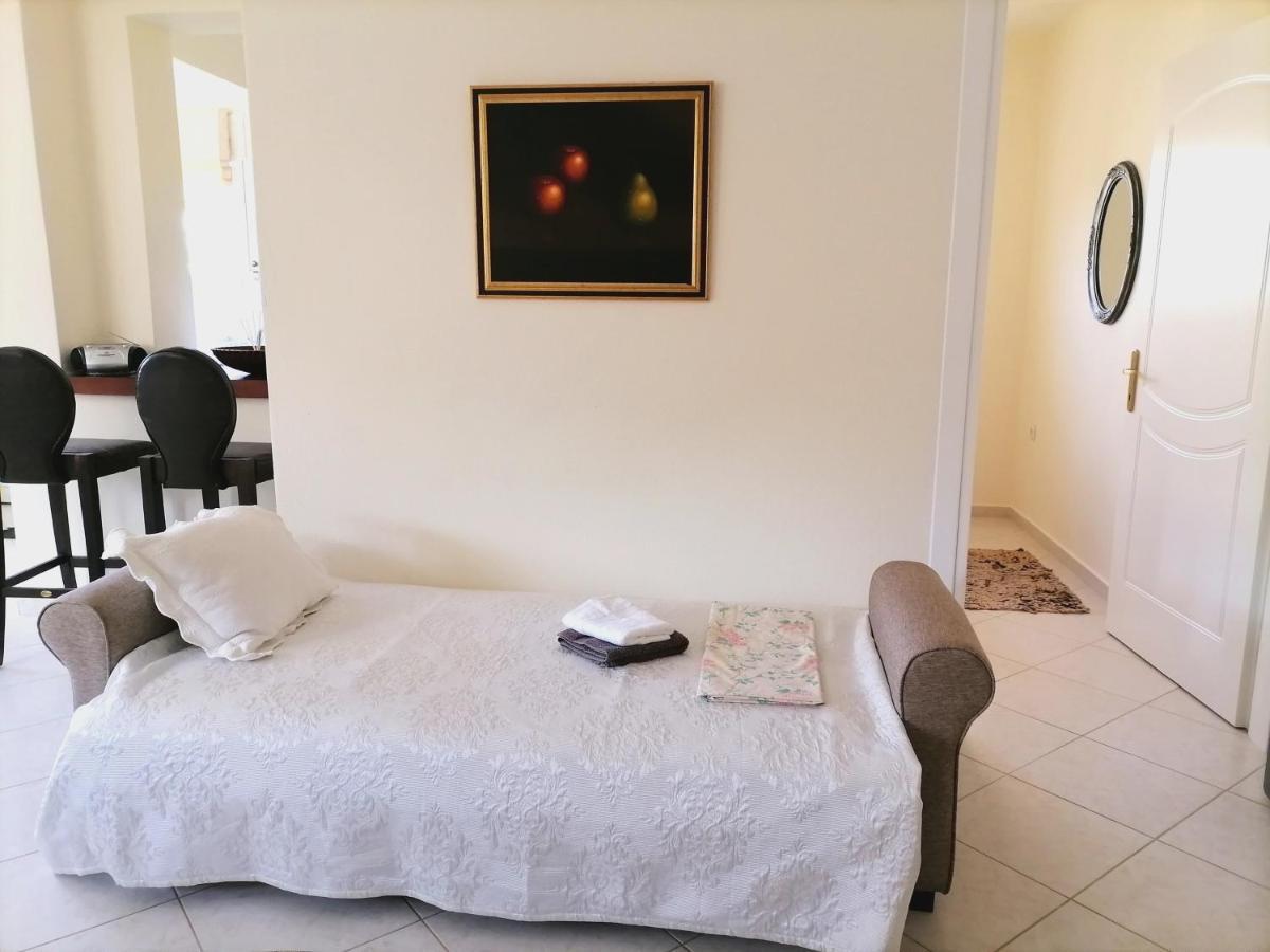 Tini'S Apartment Nea Iraklitsa Εξωτερικό φωτογραφία
